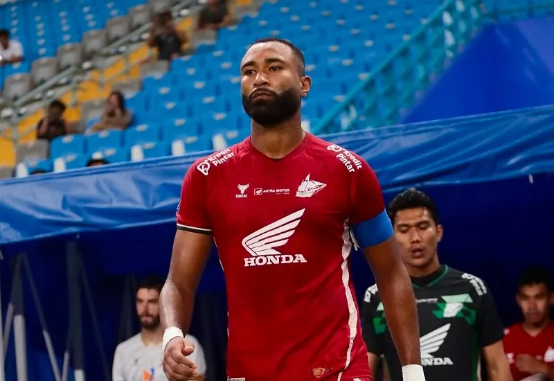 Yuran Fernandes Disanksi