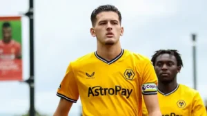 Justin Hubner Tinggalkan Wolverhampton