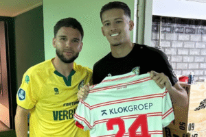 Calvin Verdonk Terima Hadiah