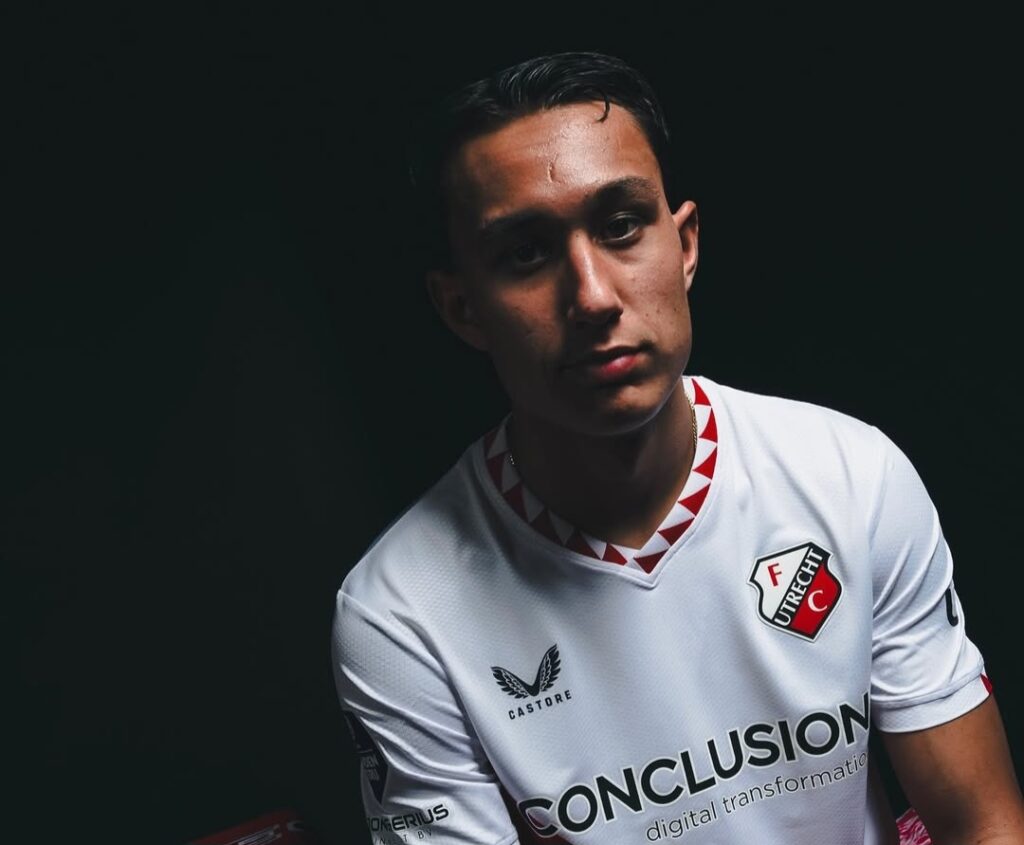 Miliano Jonathans Resmi WNI