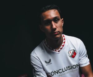 Miliano Jonathans Resmi WNI