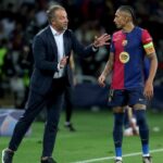 Legenda Barcelona Ingatkan Hansi Flick Tentang Kerapuhan Lini Belakang Tim